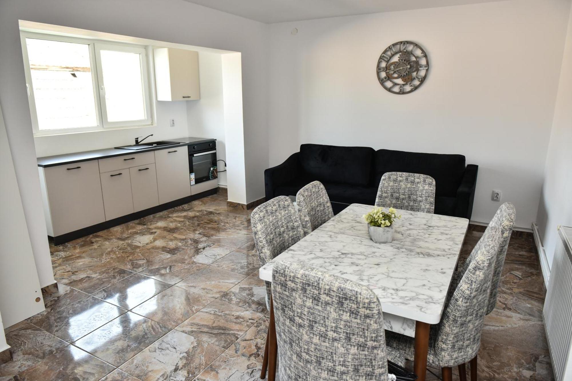 Apartament'S Moise Turda Exteriér fotografie